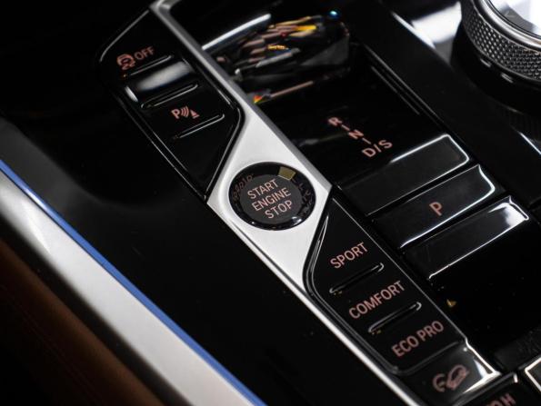BMW X7 I (G07) Рестайлинг с пробегом 2022 года, цена 13 100 000 рублей, 47228 км, внедорожник, Автокод Объявления