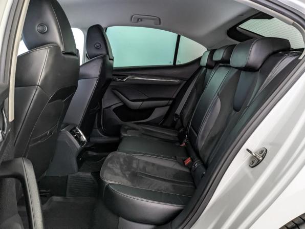 Skoda Octavia IV (A8) с пробегом 2021 года, цена 2 199 000 рублей, 101847 км, лифтбек, Автокод Объявления