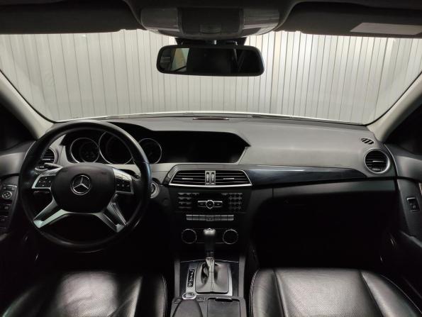 Mercedes-Benz C-Класс III (W204) Рестайлинг с пробегом 2011 года, цена 1 340 000 рублей, 253000 км, седан, Автокод Объявления