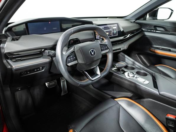 Changan UNI-V I с пробегом 2024 года, цена 2 399 700 рублей, 18509 км, лифтбек, Автокод Объявления