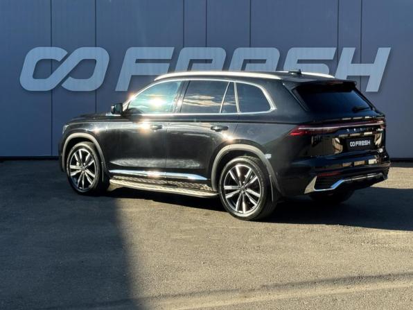 Geely Monjaro I с пробегом 2023 года, цена 3 049 000 рублей, 55500 км, внедорожник, Автокод Объявления