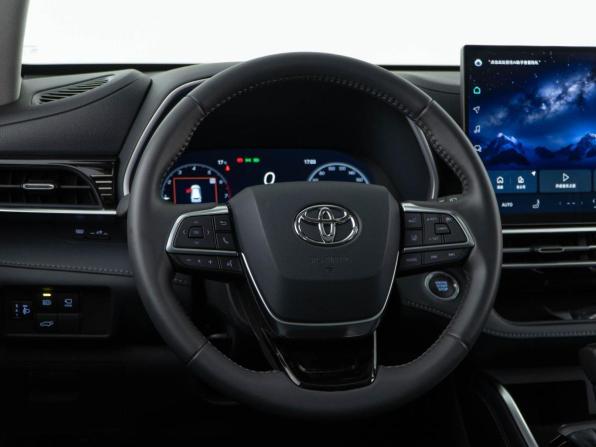 Toyota Highlander IV (XU70) с пробегом 2025 года, цена 5 538 888 рублей, 38 км, внедорожник, Автокод Объявления