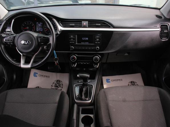 Kia Rio IV Рестайлинг с пробегом 2021 года, цена 1 550 400 рублей, 70850 км, седан, Автокод Объявления