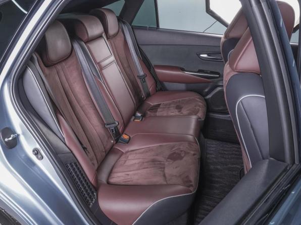 Toyota Crown XV (S220) с пробегом 2019 года, цена 3 180 000 рублей, 63224 км, седан, Автокод Объявления