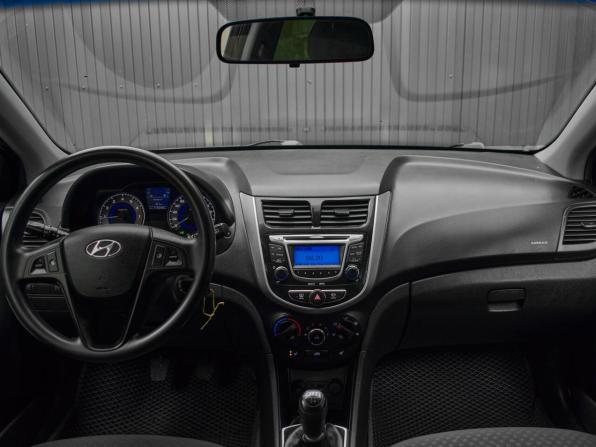 Hyundai Solaris I с пробегом 2012 года, цена 795 000 рублей, 115288 км, хэтчбек, Автокод Объявления