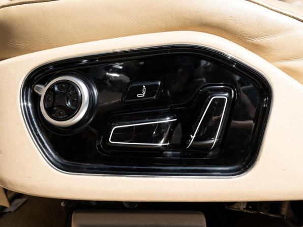 Audi A8 III (D4) Рестайлинг с пробегом 2015 года, цена 2 690 000 рублей, 327856 км, седан, Автокод Объявления