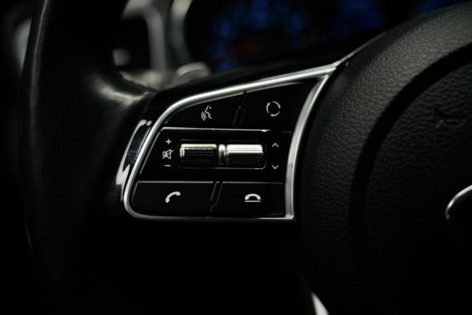 Kia Ceed III с пробегом 2020 года, цена 2 143 000 рублей, 63400 км, хэтчбек, Автокод Объявления