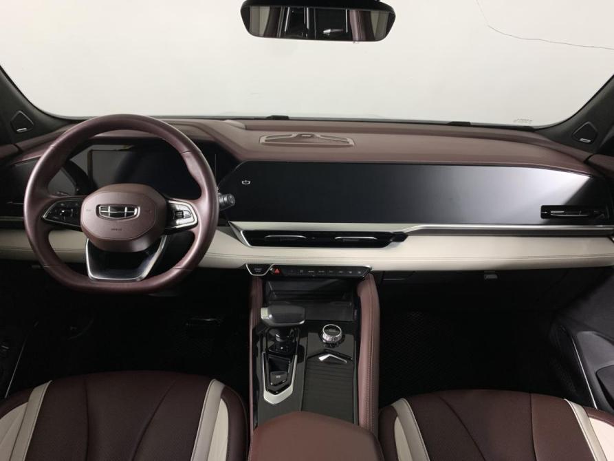 Geely Monjaro I Москва  - изображение 12