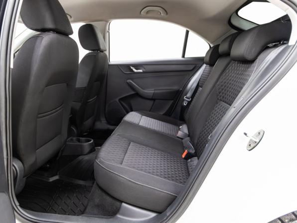 Skoda Rapid I с пробегом 2016 года, цена 1 198 000 рублей, 97072 км, лифтбек, Автокод Объявления