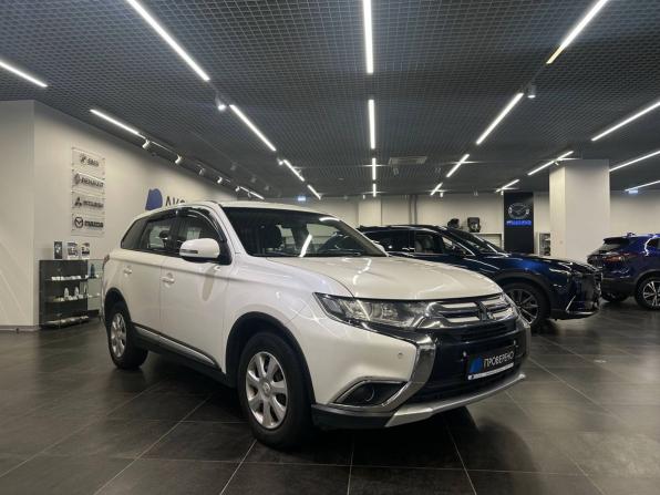 Mitsubishi Outlander III Рестайлинг 2 с пробегом 2016 года, цена 1 639 000 рублей, 177706 км, внедорожник, Автокод Объявления