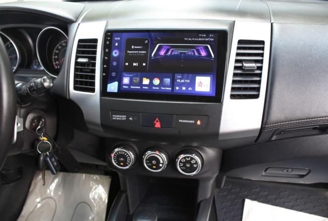 Mitsubishi Outlander II Рестайлинг с пробегом 2010 года, цена 1 090 000 рублей, 217762 км, внедорожник, Автокод Объявления