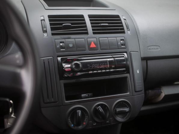 Volkswagen Polo IV Рестайлинг с пробегом 2005 года, цена 400 000 рублей, 224871 км, хэтчбек, Автокод Объявления