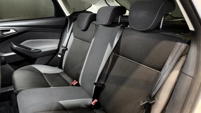 Ford Focus III с пробегом 2012 года, цена 590 000 рублей, 204800 км, хэтчбек, Автокод Объявления