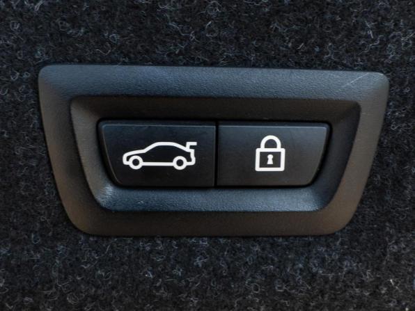 BMW 3 серии VII (G2x) с пробегом 2019 года, цена 3 650 000 рублей, 94870 км, седан, Автокод Объявления