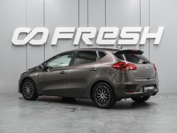 Kia Ceed II Рестайлинг с пробегом 2018 года, цена 1 347 000 рублей, 97817 км, хэтчбек, Автокод Объявления