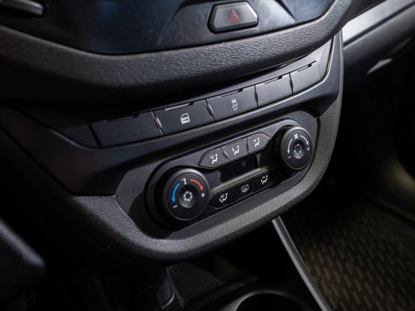 Lada (ВАЗ) Vesta I с пробегом 2021 года, цена 950 000 рублей, 102506 км, универсал, Автокод Объявления