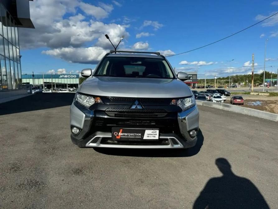 Mitsubishi Outlander III Рестайлинг 3 Пермь  - изображение 3