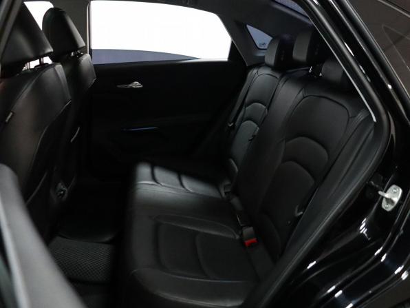 Chevrolet Monza II Рестайлинг с пробегом 2023 года, цена 1 649 000 рублей, 49990 км, седан, Автокод Объявления