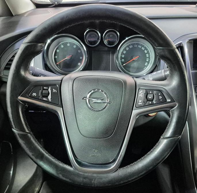 Opel Astra J Воронеж  - изображение 11