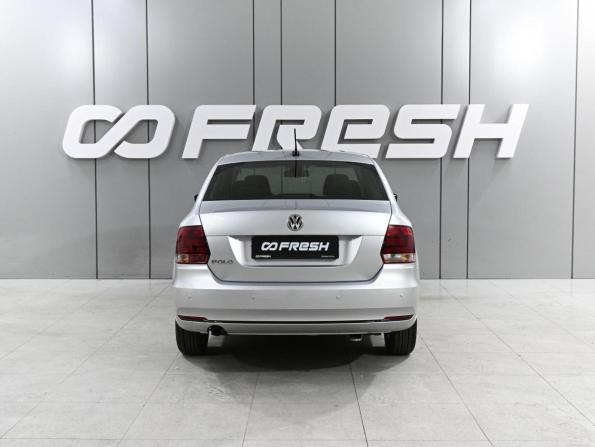 Volkswagen Polo V Рестайлинг с пробегом 2019 года, цена 1 499 000 рублей, 101220 км, седан, Автокод Объявления