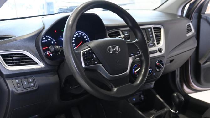 Hyundai Solaris II Рестайлинг с пробегом 2020 года, цена 1 350 000 рублей, 97264 км, седан, Автокод Объявления