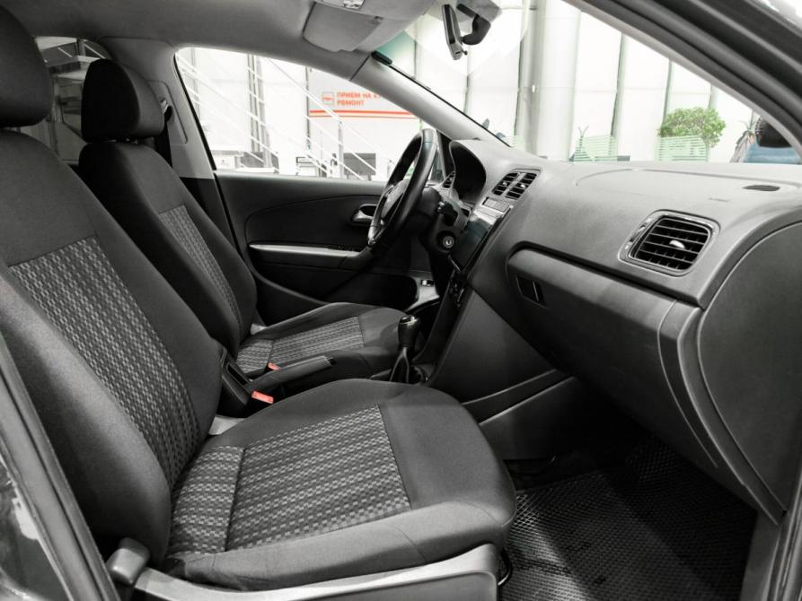 Volkswagen Polo V Рестайлинг Казань  - изображение 13