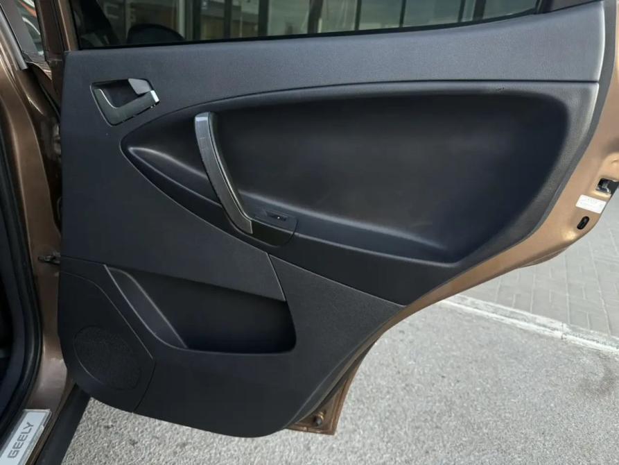 Geely Emgrand X7 I Волгоград  - изображение 19