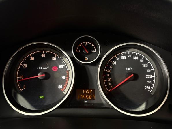 Opel Astra H Рестайлинг с пробегом 2010 года, цена 640 000 рублей, 174585 км, седан, Автокод Объявления