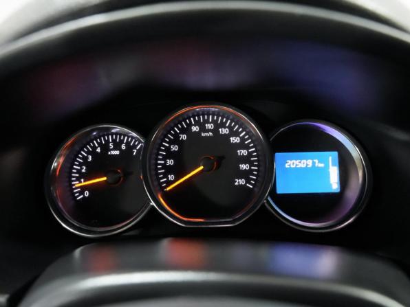 Renault Logan II с пробегом 2014 года, цена 604 000 рублей, 205000 км, седан, Автокод Объявления