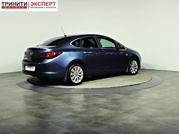 Opel Astra J Рестайлинг с пробегом 2013 года, цена 797 000 рублей, 179430 км, седан, Автокод Объявления