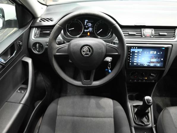 Skoda Rapid I с пробегом 2017 года, цена 1 090 000 рублей, 167501 км, лифтбек, Автокод Объявления