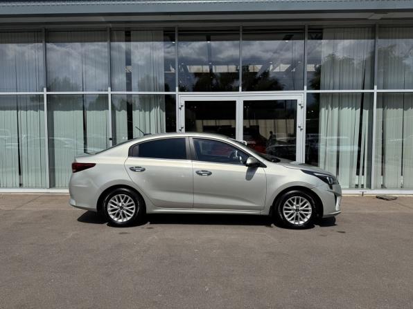 Kia Rio IV с пробегом 2020 года, цена 1 499 000 рублей, 122451 км, седан, Автокод Объявления