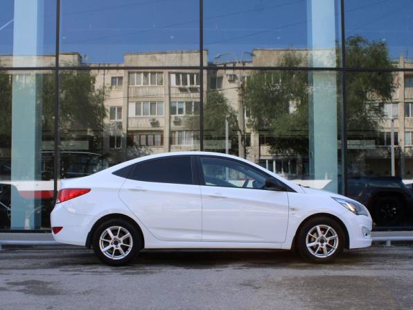 Hyundai Solaris I Рестайлинг с пробегом 2016 года, цена 1 120 000 рублей, 140000 км, седан, Автокод Объявления