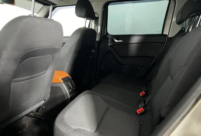 Skoda Yeti I с пробегом 2012 года, цена 825 000 рублей, 156860 км, внедорожник, Автокод Объявления