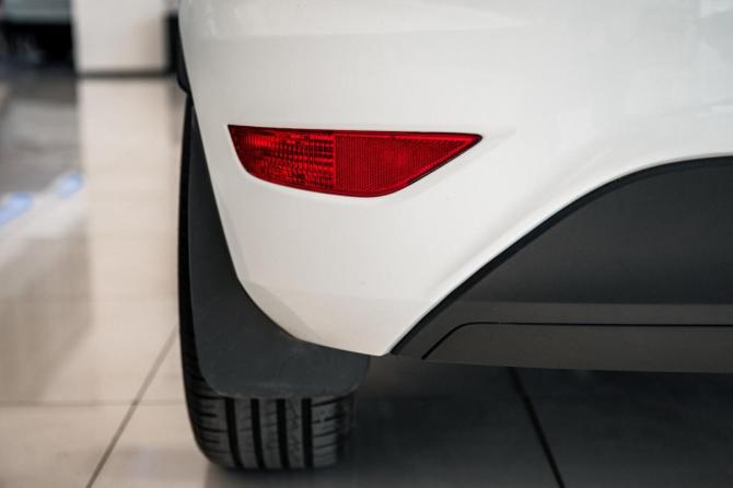 Ford Fiesta Mk6 Рестайлинг с пробегом 2018 года, цена 960 000 рублей, 90700 км, хэтчбек, Автокод Объявления