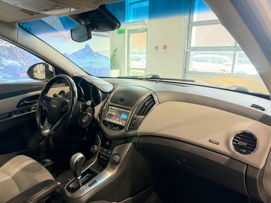 Chevrolet Cruze I Рестайлинг Москва  - изображение 10