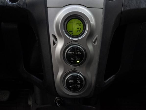 Toyota Yaris II с пробегом 2007 года, цена 599 000 рублей, 149285 км, хэтчбек, Автокод Объявления