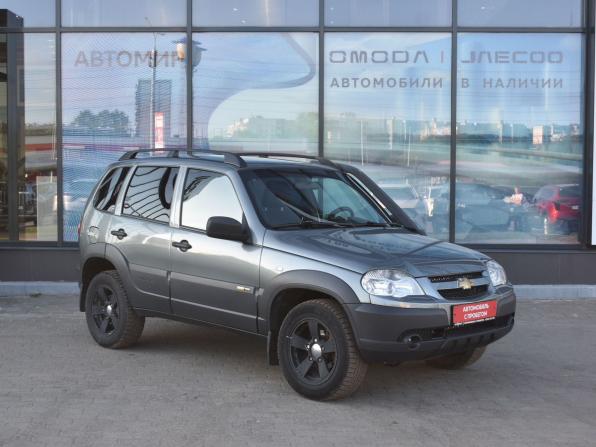 Chevrolet Niva I Рестайлинг с пробегом 2018 года, цена 680 000 рублей, 134191 км, внедорожник, Автокод Объявления
