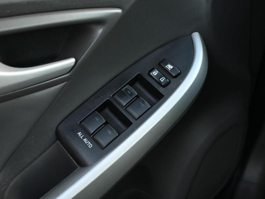 Toyota Prius III Рестайлинг (XW30) Новороссийск  - изображение 19