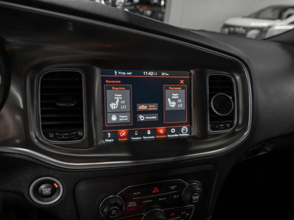 Dodge Charger VII (LD) Рестайлинг с пробегом 2020 года, цена 4 490 000 рублей, 107248 км, седан, Автокод Объявления