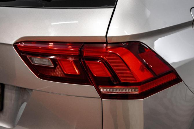 Volkswagen Tiguan II Рестайлинг с пробегом 2021 года, цена 2 549 000 рублей, 83000 км, внедорожник, Автокод Объявления