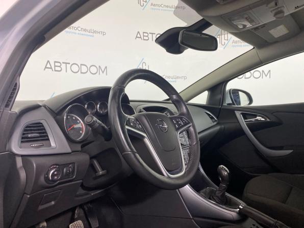 Opel Astra J Рестайлинг с пробегом 2012 года, цена 759 000 рублей, 134790 км, хэтчбек, Автокод Объявления