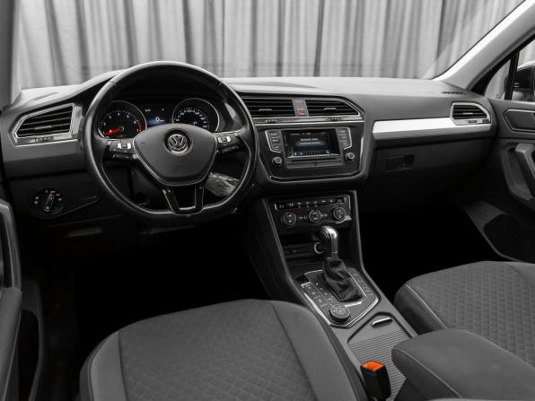Volkswagen Tiguan II с пробегом 2017 года, цена 2 580 000 рублей, 103752 км, внедорожник, Автокод Объявления