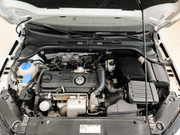 Volkswagen Jetta VI Рестайлинг с пробегом 2015 года, цена 1 050 000 рублей, 152320 км, седан, Автокод Объявления