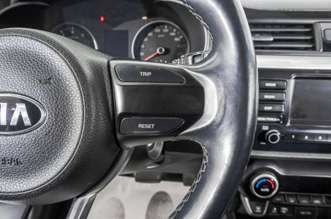 Kia Rio IV Рестайлинг с пробегом 2018 года, цена 1 549 000 рублей, 86000 км, хэтчбек, Автокод Объявления