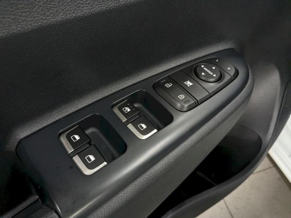 Kia Rio IV с пробегом 2020 года, цена 1 390 000 рублей, 97574 км, седан, Автокод Объявления