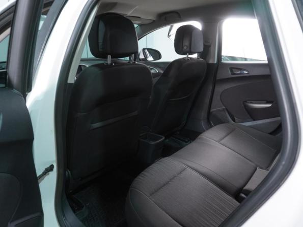 Opel Astra J с пробегом 2012 года, цена 749 000 рублей, 228940 км, хэтчбек, Автокод Объявления