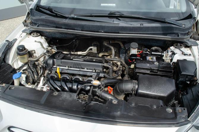 Hyundai Solaris I с пробегом 2012 года, цена 599 000 рублей, 270000 км, хэтчбек, Автокод Объявления