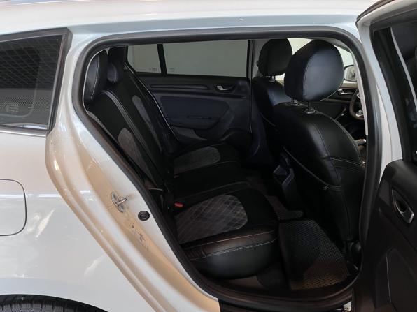 Renault Megane IV с пробегом 2019 года, цена 1 295 000 рублей, 156242 км, универсал, Автокод Объявления