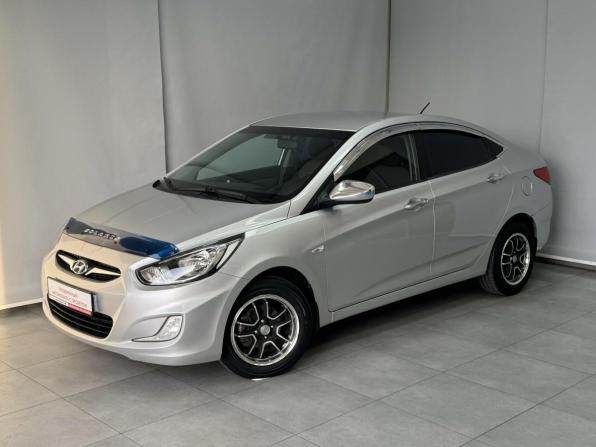 Hyundai Solaris I с пробегом 2011 года, цена 885 000 рублей, 76666 км, седан, Автокод Объявления